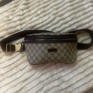 Gucci GG Patterned Belt Bag in Beige and Black
